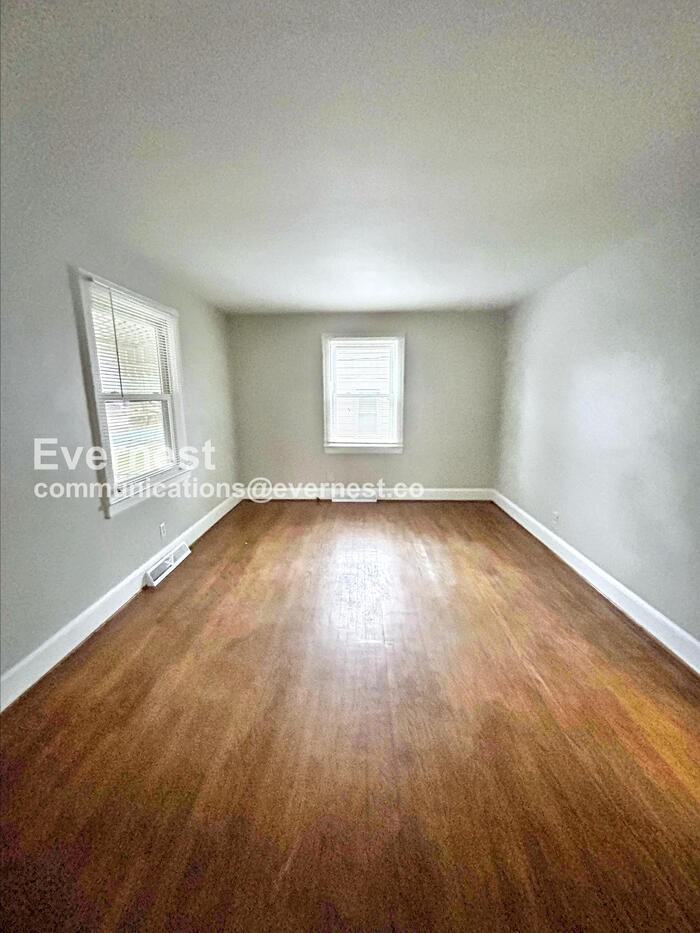 1715 Longview Drive - Photo 3 of 21