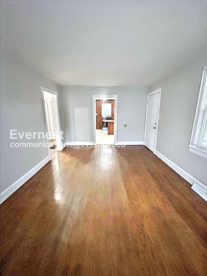 1715 Longview Drive - Photo 4 of 21