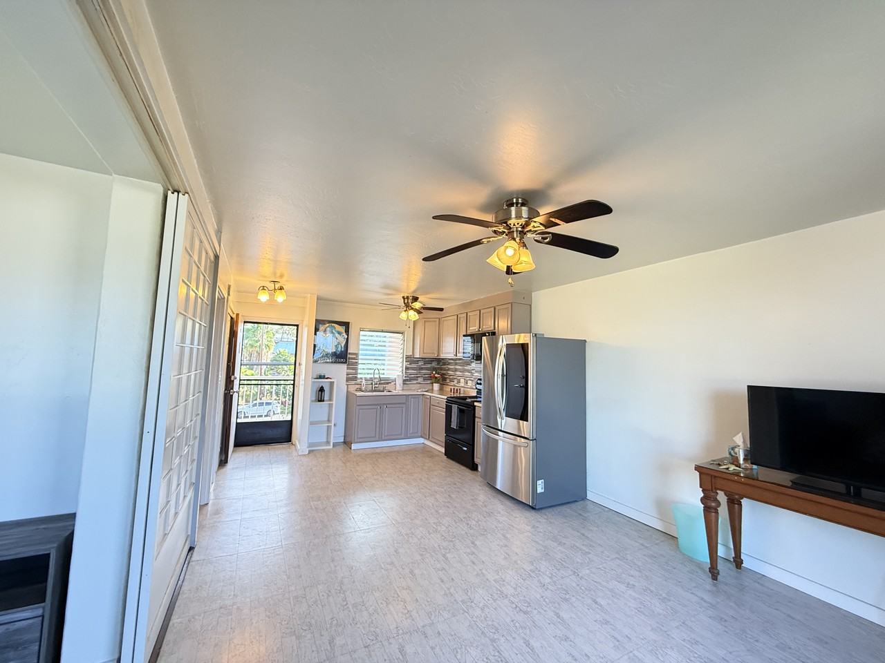 75-5766 Kuakini Hwy #410 - Photo 3 of 19