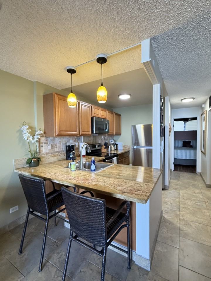 75-5782 Kuakini Hwy #203 - Photo 6 of 13