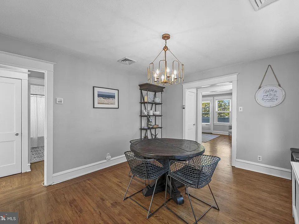 132 N Lafayette Ave #2 - Photo 2 of 23