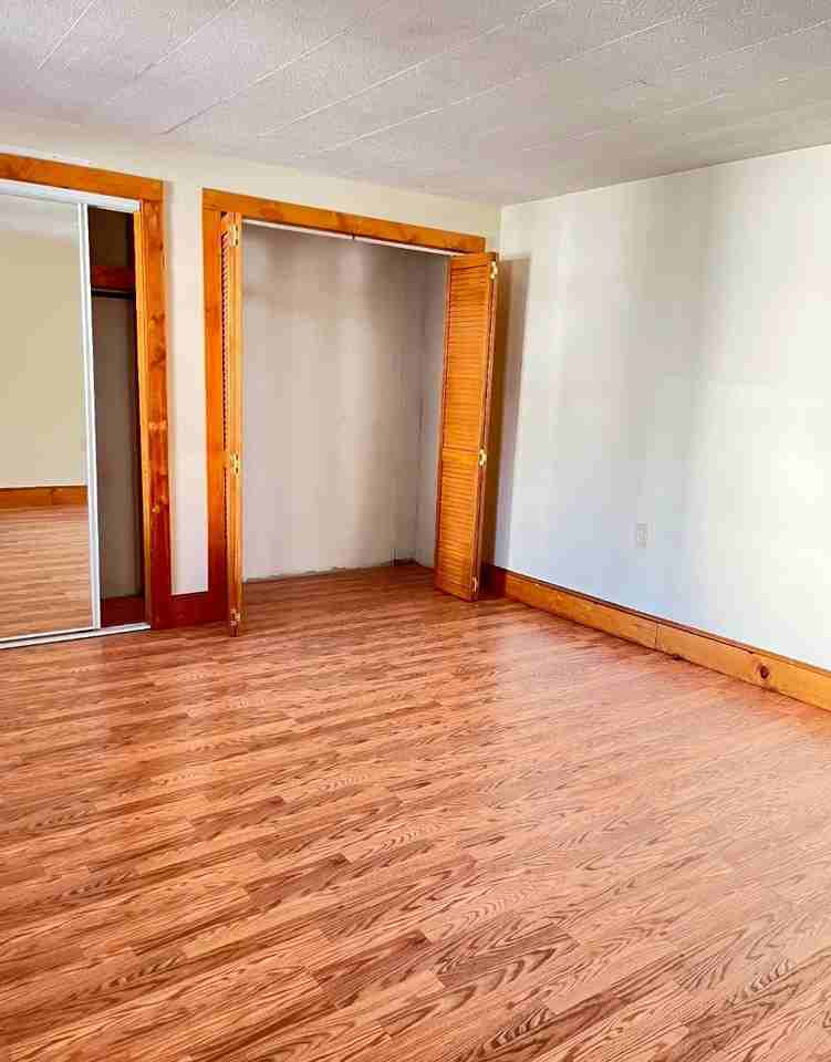 204 N Champlain St #1 - Photo 5 of 14