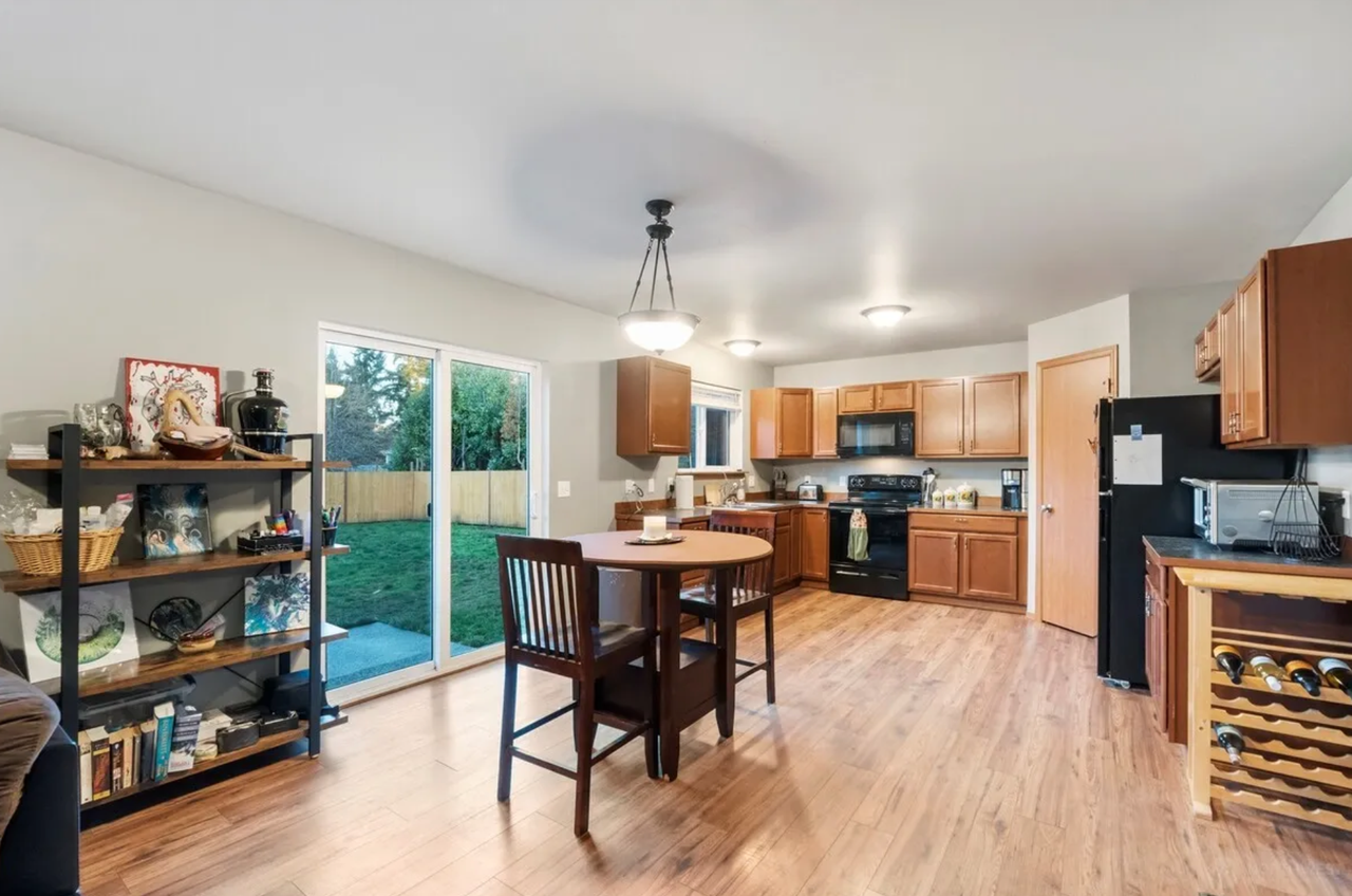 16522 Mimosa Court Southeast #NA - Photo 7 of 35