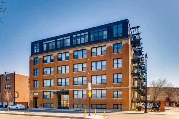 2911 North Western Avenue #301