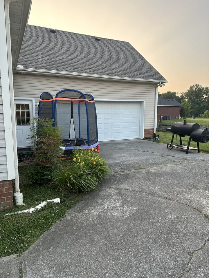 125 Foxrun #NA - Photo 2 of 12