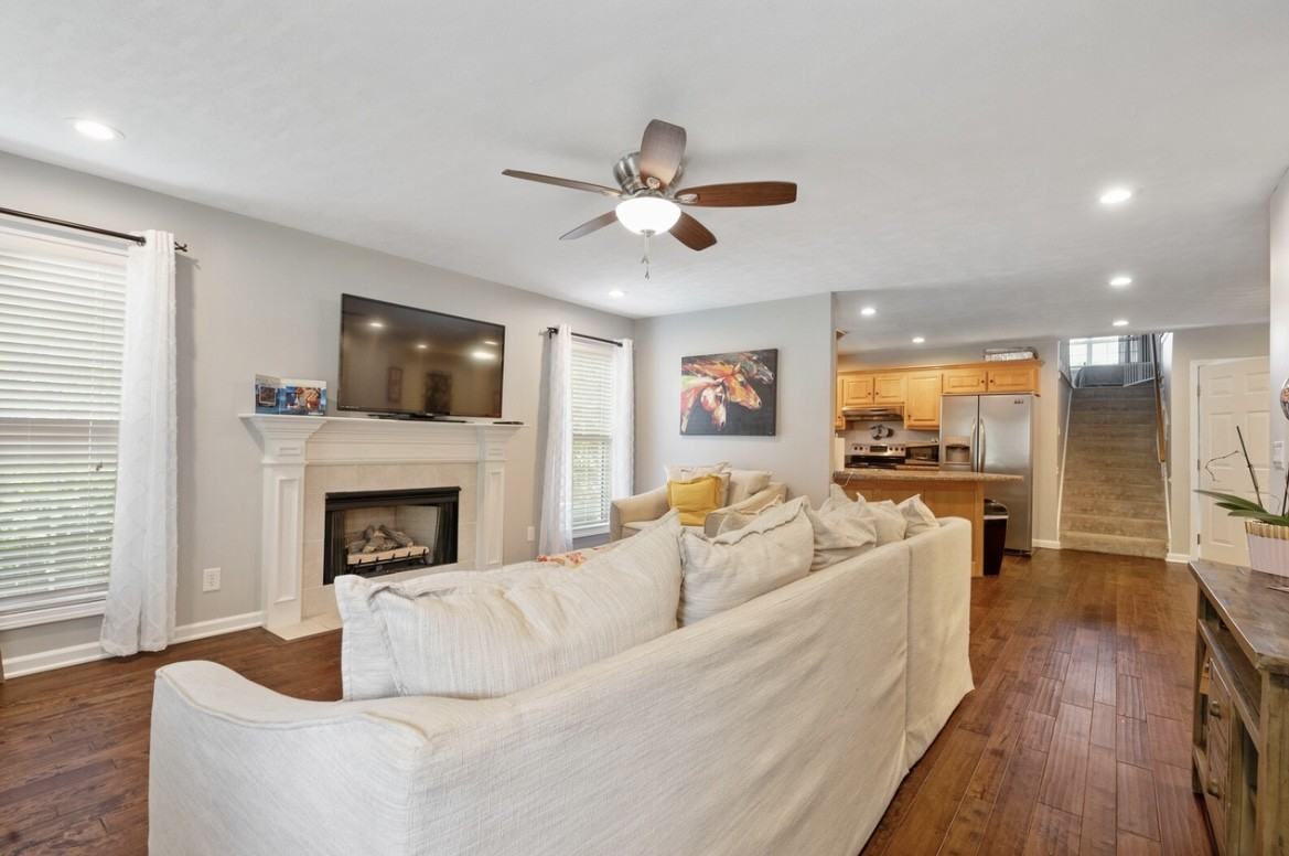 125 Foxrun #NA - Photo 3 of 12