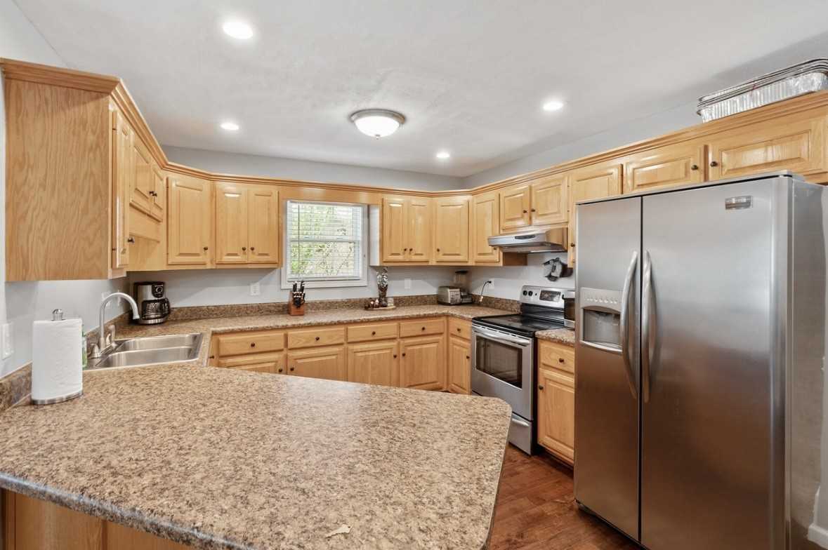 125 Foxrun #NA - Photo 4 of 12