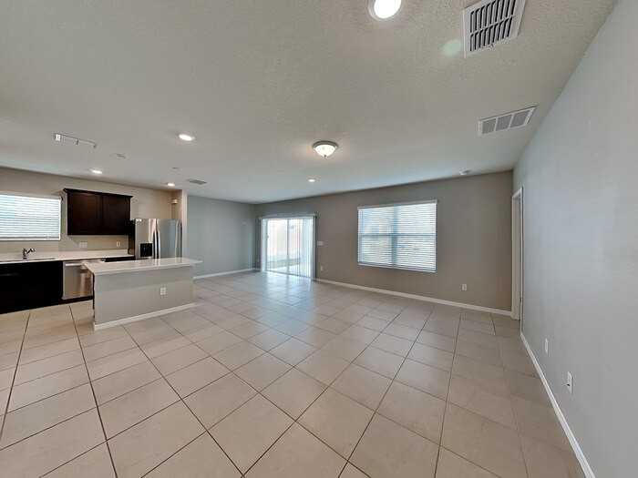 1151 Sugarwood Street - Photo 6 of 21