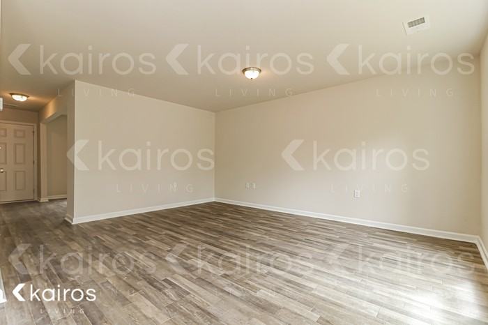 Circle Drive - Photo 2 of 18