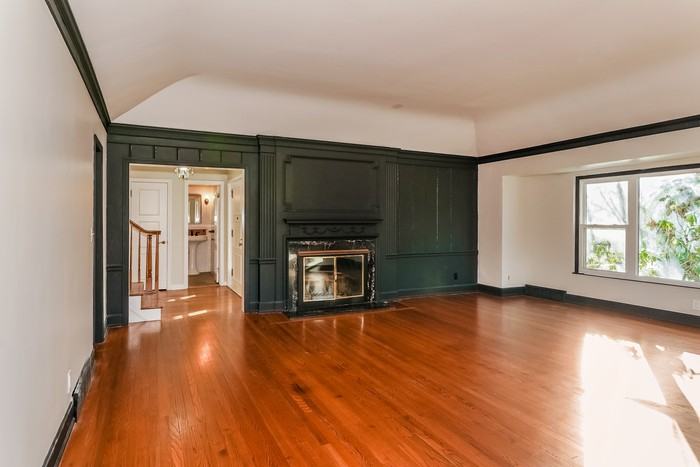 2343 Ridgewood Rd - Photo 3 of 23