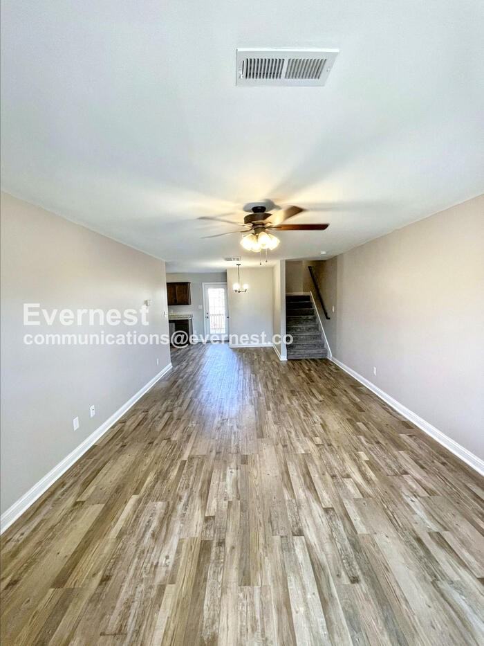 1101 Cardinal Creek Dr - Photo 5 of 27