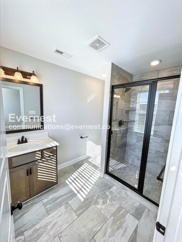 1101 Cardinal Creek Dr - Photo 7 of 27