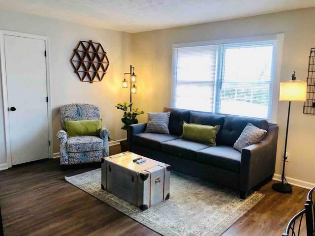 135 Walnut - Photo 2 of 10