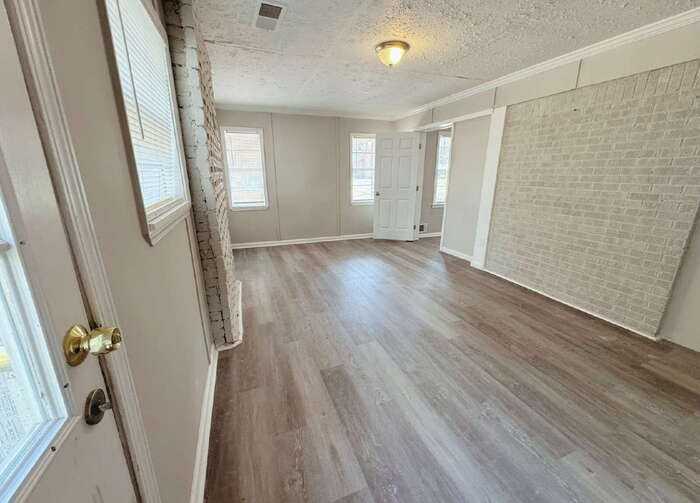 2609 County Line Road Southwest - Photo 6 of 17