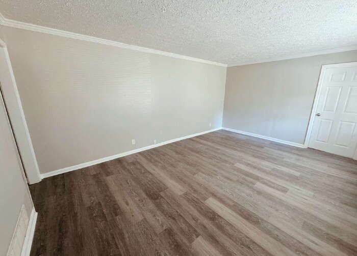 2609 County Line Rd Sw - Photo 2 of 18