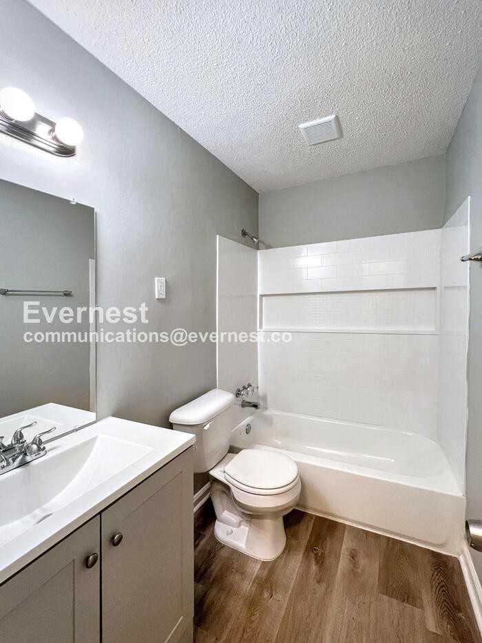 2645 Eastbrook Dr - Photo 6 of 21