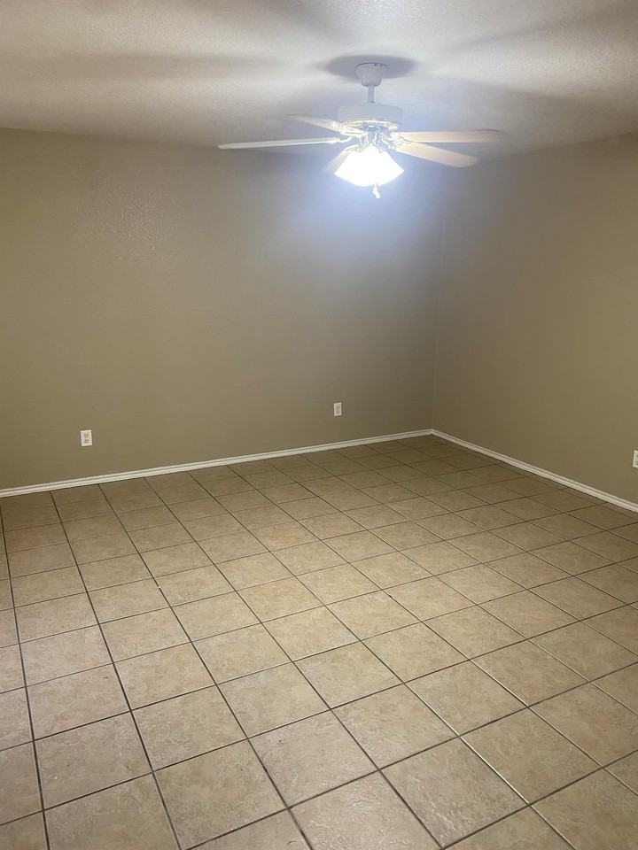 1310 Dugger Circle #A - Photo 2 of 9