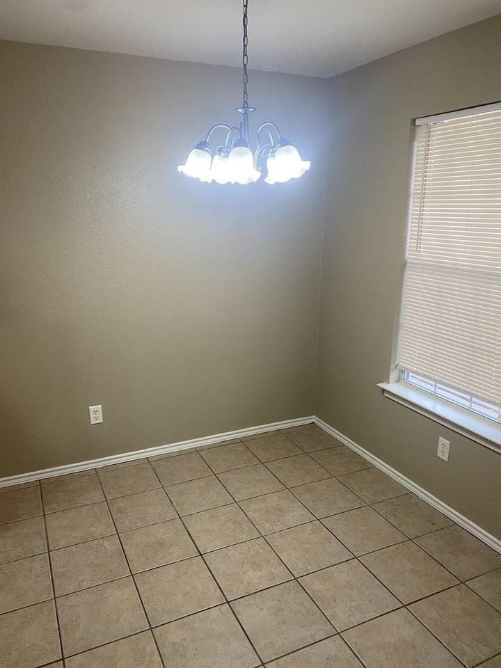 1310 Dugger Circle #A - Photo 3 of 9