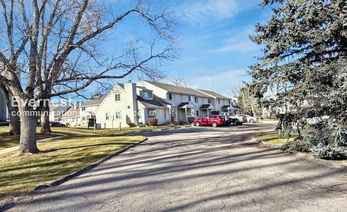 2924 Ross Dr #H24 - Photo 2 of 23