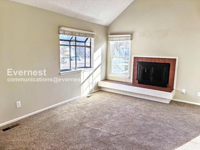 2924 Ross Dr #H24 - Photo 6 of 23