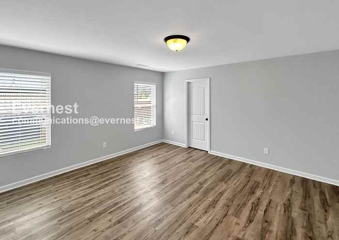 322 Fenrose Dr - Photo 7 of 20