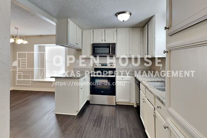 1005 Flower Drive - Photo 7 of 27