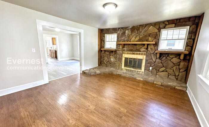 3258 Pike Ave - Photo 4 of 21