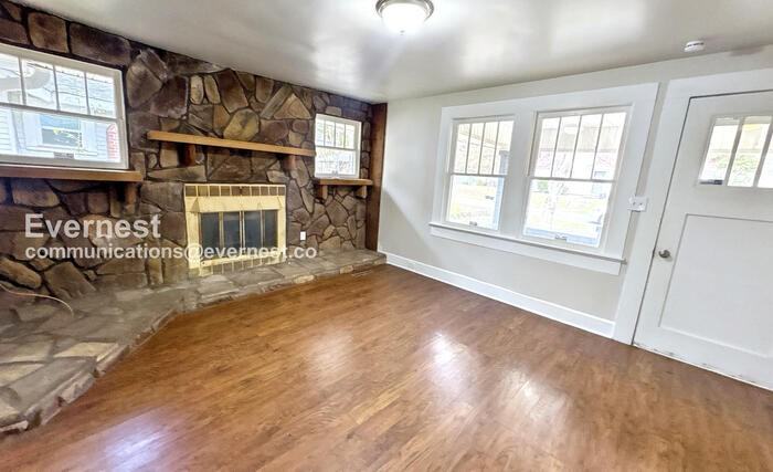 3258 Pike Ave - Photo 5 of 21