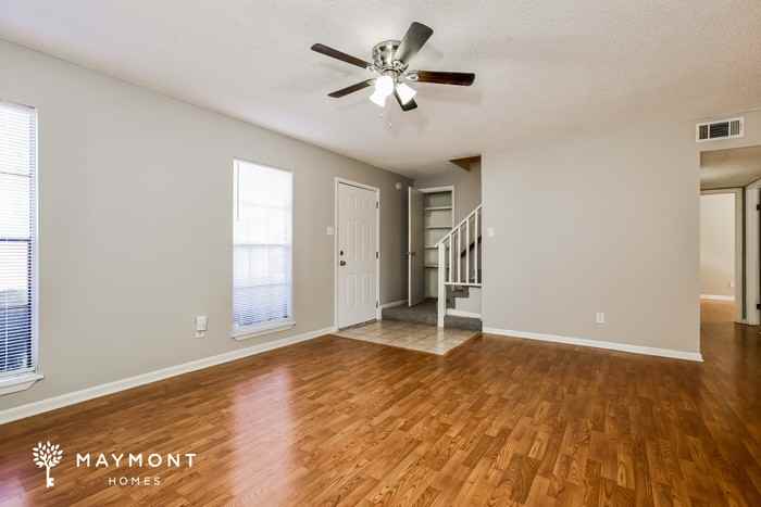 104 Willow Grove Rd - Photo 5 of 12