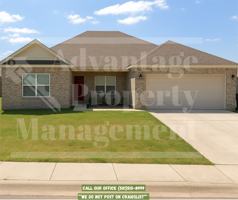 featured image of 1215 Mae Ln