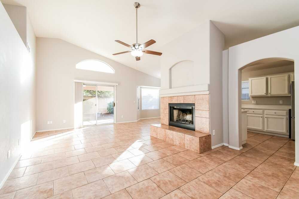 1917 E Marquette Dr - Photo 4 of 16