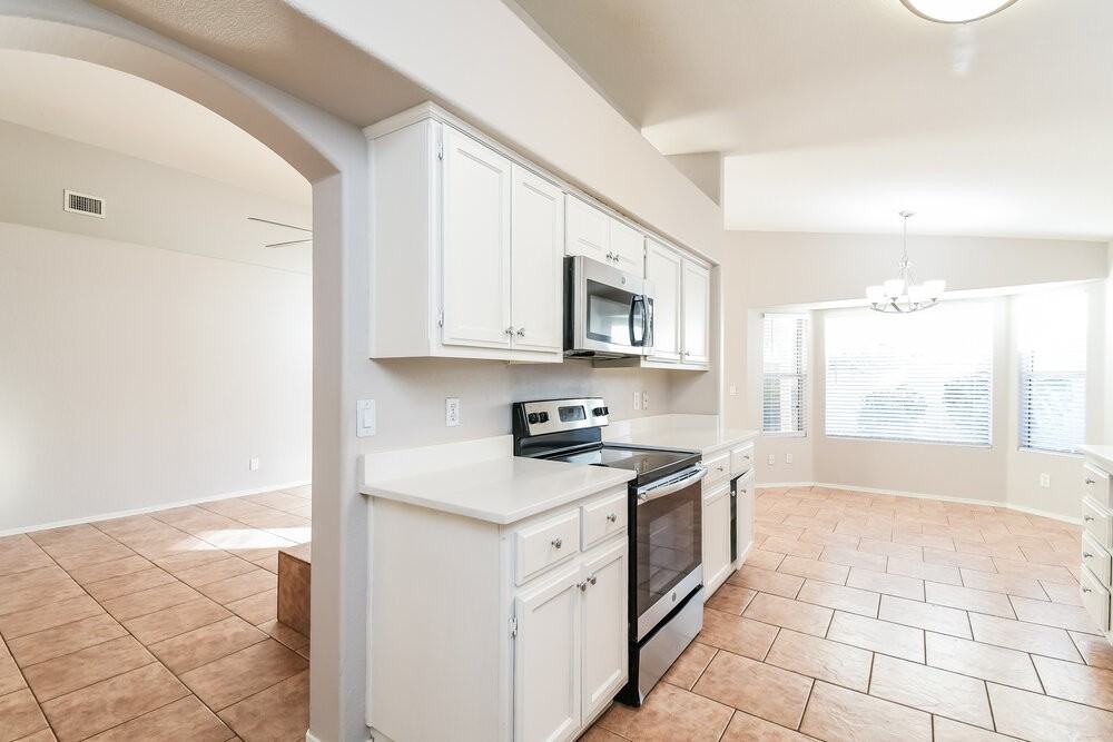 1917 E Marquette Dr - Photo 7 of 16