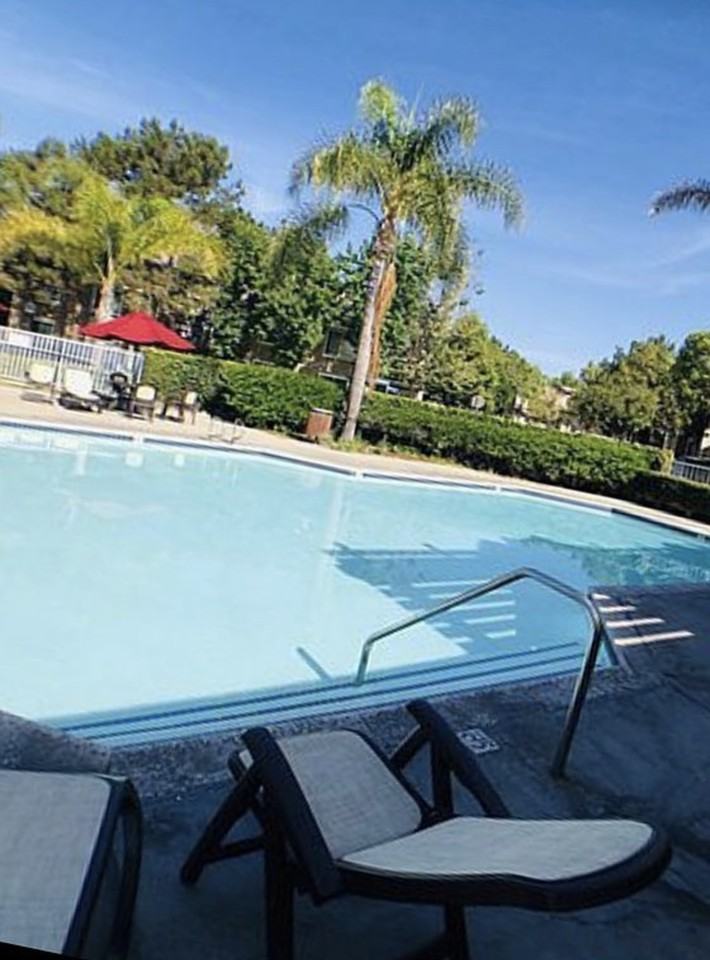 3855 Thorncraft Lane #B - Photo 6 of 7