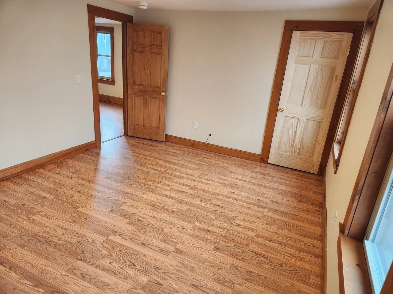 204 N Champlain St #B - Photo 4 of 11