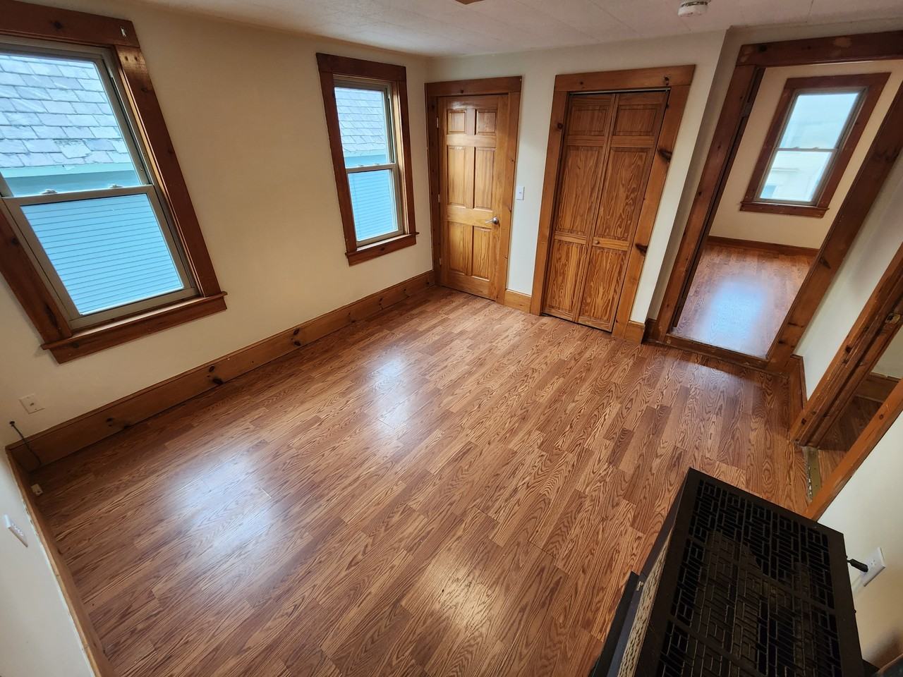 204 N Champlain St #B - Photo 5 of 11