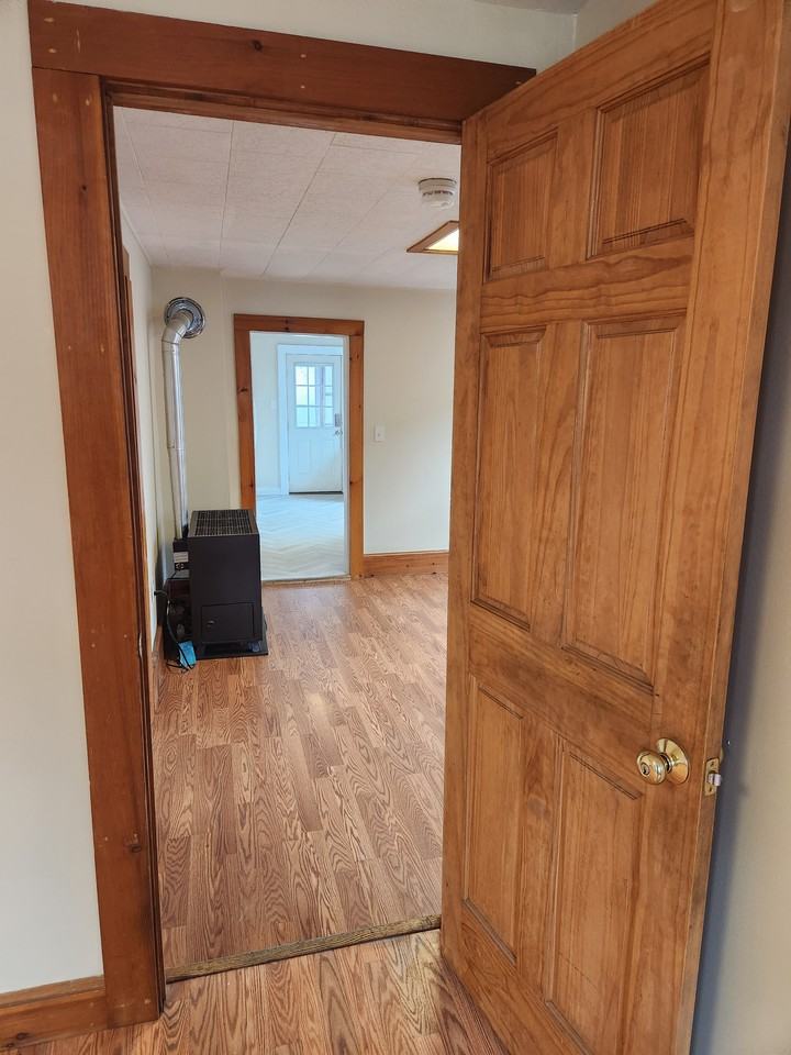 204 N Champlain St #B - Photo 6 of 11