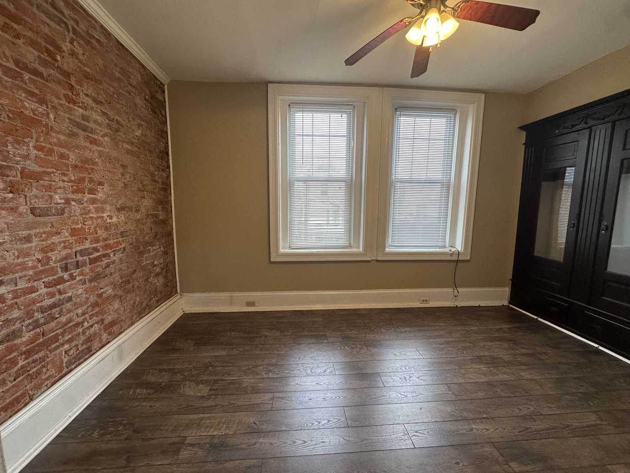 224 W 14th St #2 - Photo 2 of 9