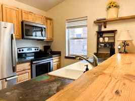 featured image of 10985 Cayuse Ct #4