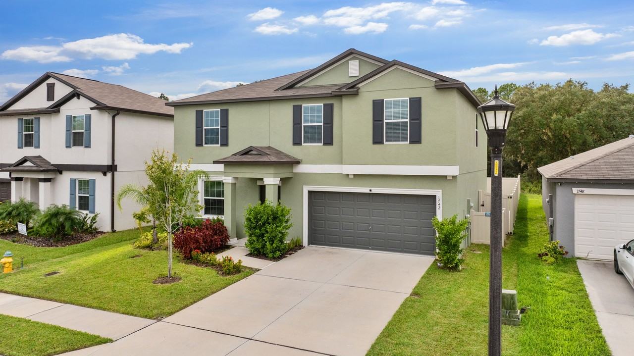 1742 Red Loop #1 - Photo 2 of 42