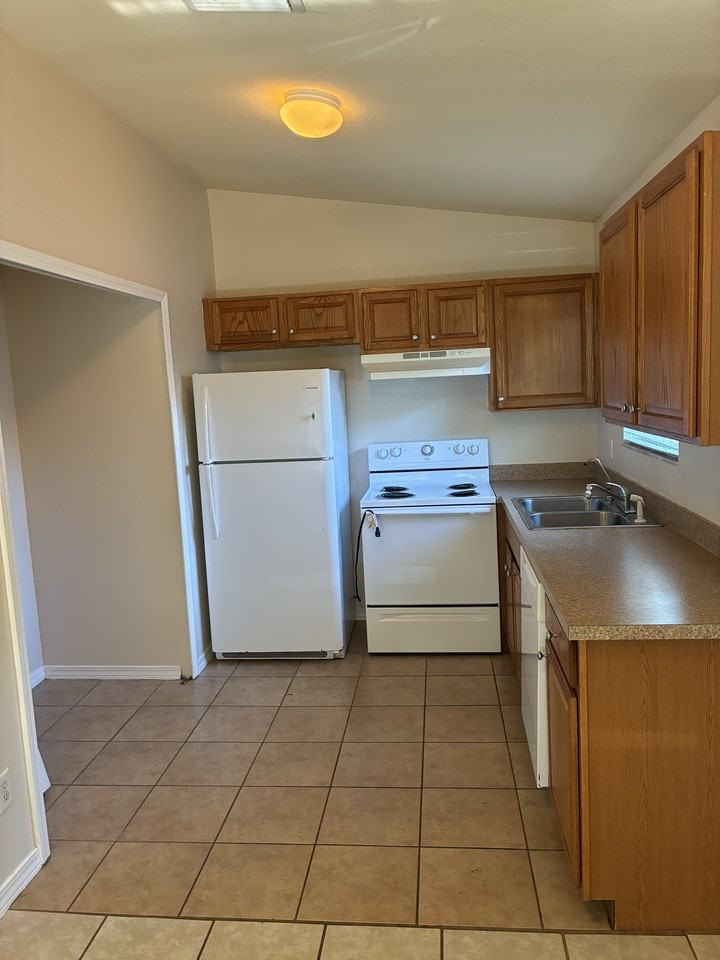 6132 East Quitman Street #1 - Photo 2 of 12