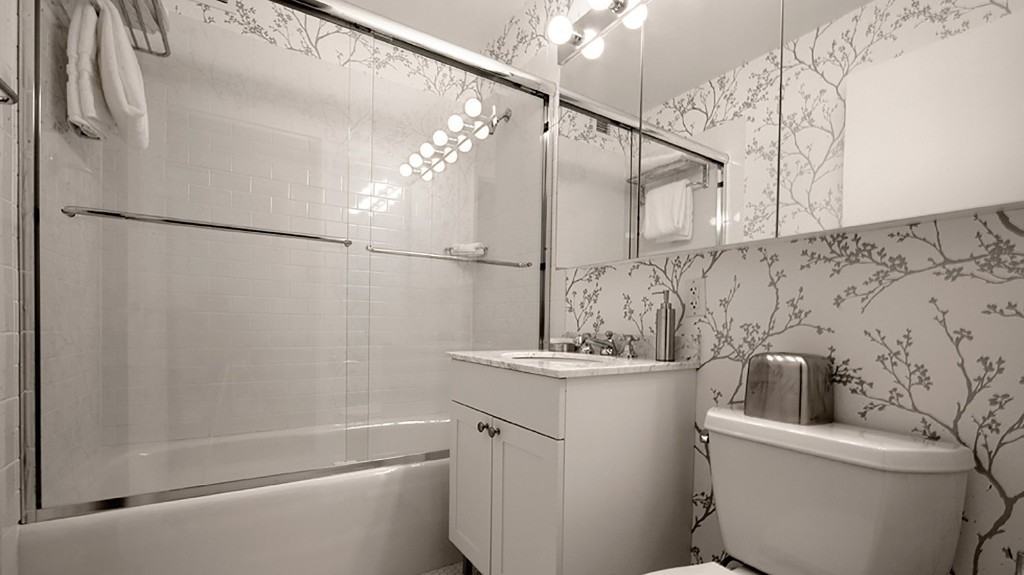 Gold Street #16E - Photo 4 of 6