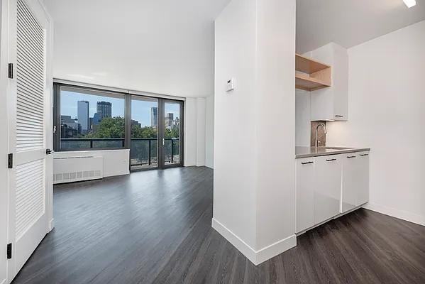 East Houston Street #10F - Photo 4 of 20