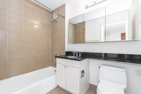 East 3rd Street #3D - Photo 3 of 20