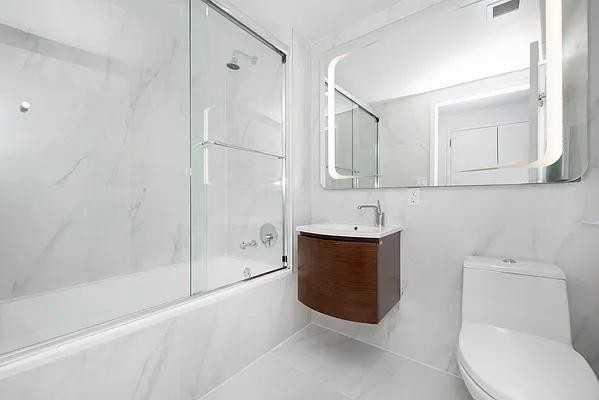 East 12th Street #2G - Photo 4 of 14