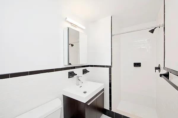 East 8th Street #2M - Photo 6 of 12