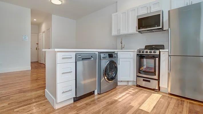 East 3rd Street #5C - Photo 4 of 9