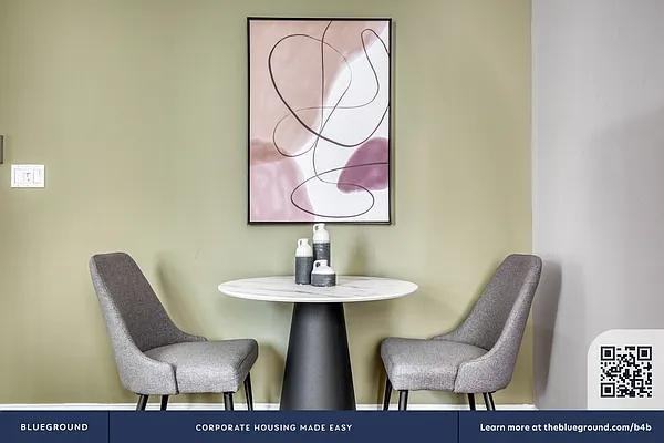 East 13th Street #9 - Photo 5 of 20