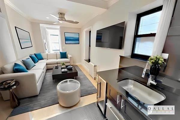 East 5th Street #E3 - Photo 5 of 20