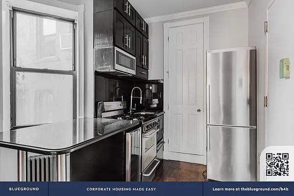 East 5th Street #B1 - Photo 5 of 20