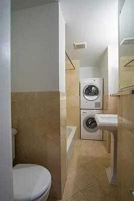 East 13th Street #5D - Photo 4 of 20